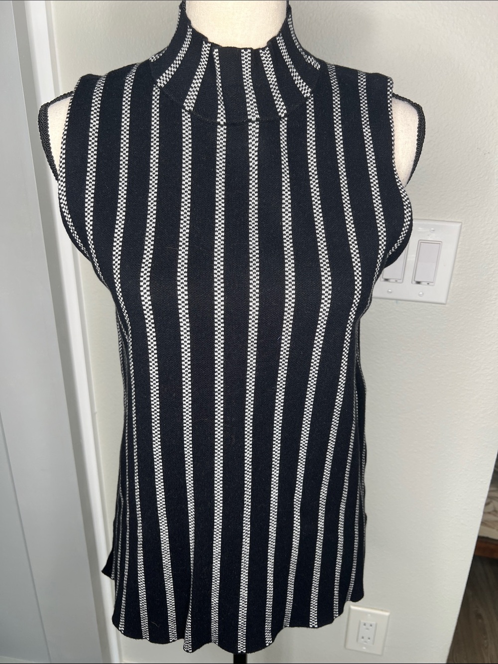 NWOT Philosophy Mock T Neck Black White Vertical Stripe Top Size Small